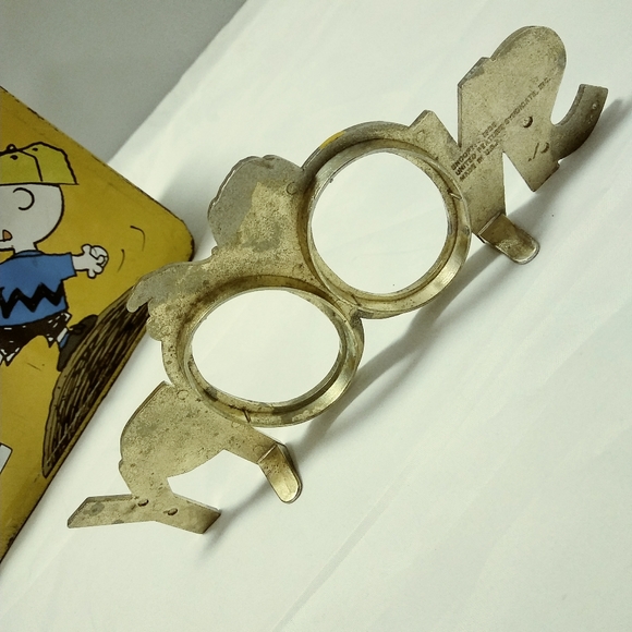 Peanuts vintage lunchbox & Snoopy plaque bundle. - Picture 10 of 16